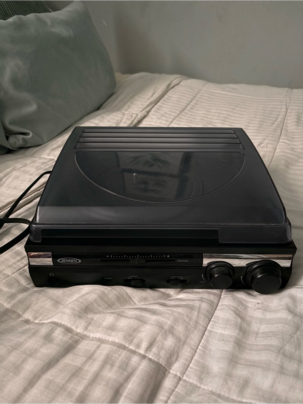 Jensen Black Portable Turntable with Built-In Controls